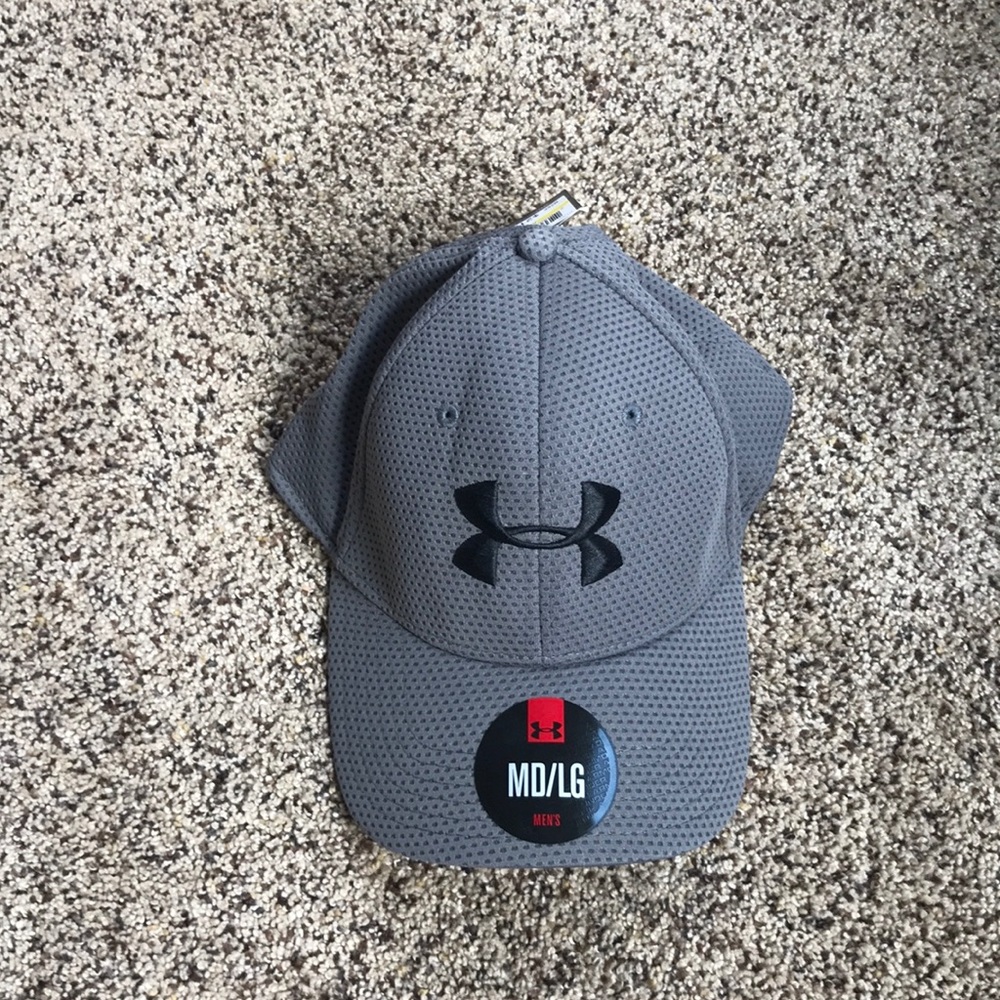 Men’s Under Armour hat